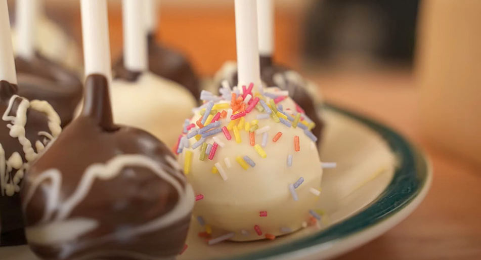 Black and White Cake Pops!, Learn Colours