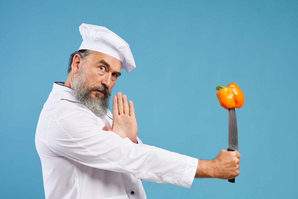 Discover the versatility and precision of the chef's knife. A must-have tool for any kitchen, perfect for slicing, dicing, and everything in between.