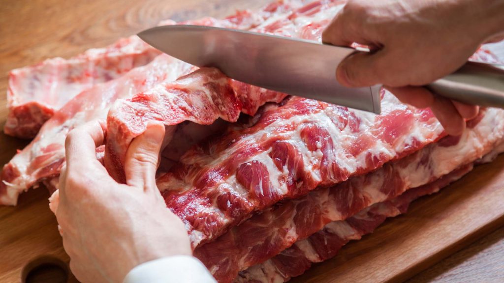 Tackle tough cuts of meat with ease using a butcher knife. Perfect for breaking down large pieces of meat or filleting fish.